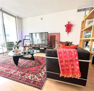 Comprar apartamento no Island Pointe 7N