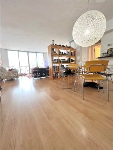 Comprar apartamento no Island Pointe 7N
