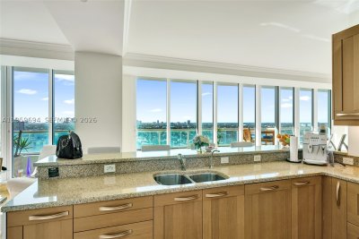 Comprar apartamento no Ritz Carlton Residences Fort Lauderdale Beach 1806