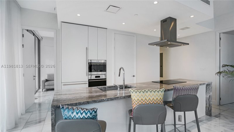 Comprar apartamento no Missoni Baia 3005