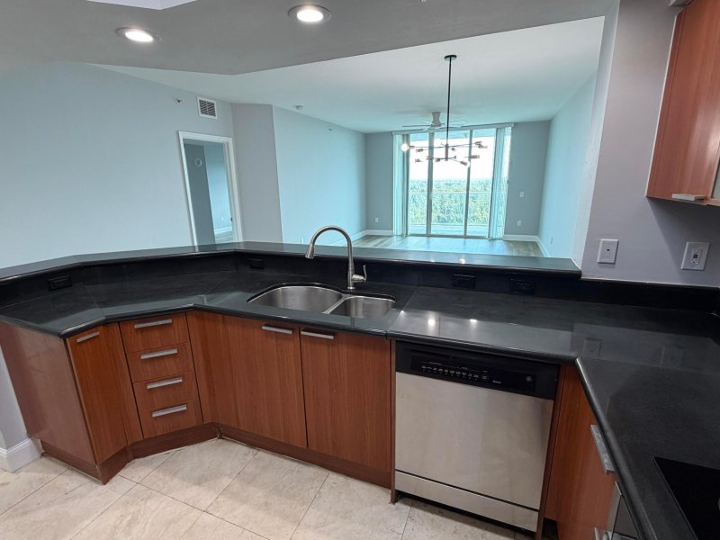 Condo for sale at One Fifty One at Biscayne 1603