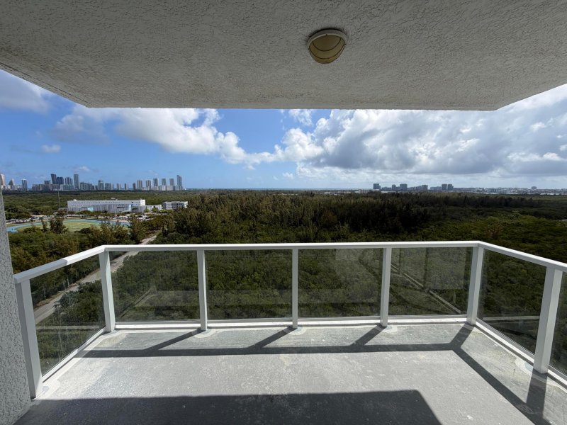 Condo for sale at One Fifty One at Biscayne 1603