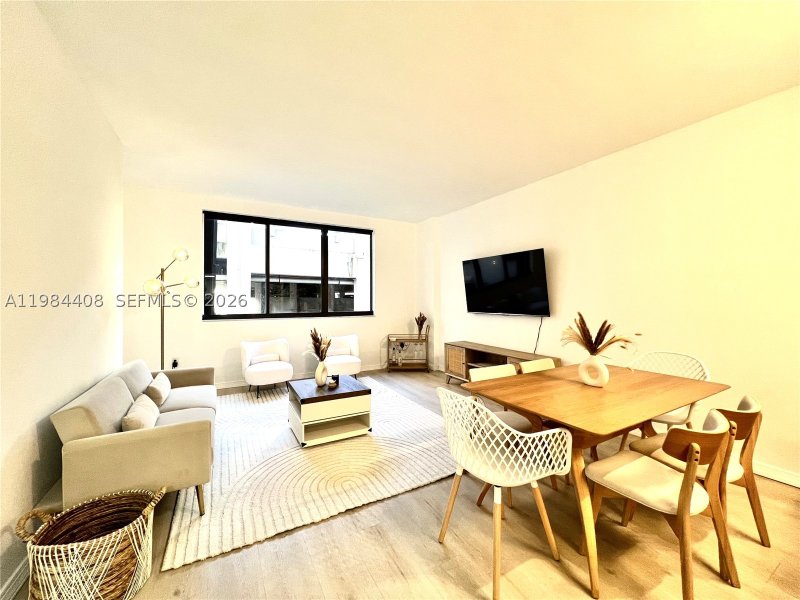 Condo for sale at Brickell Key Two 202