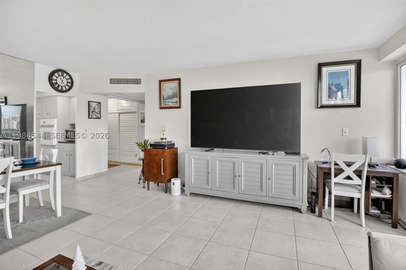 Condo for sale at Coral Ridge Towers 1207