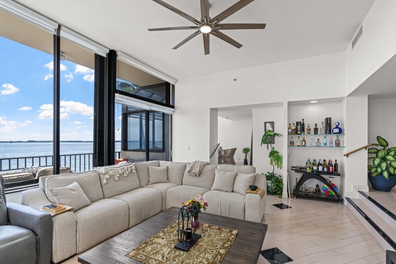 Alquiler de apartamento en Brickell Key One A200