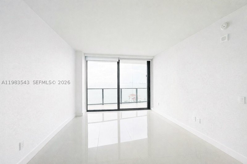 Condo for sale at Icon Bay 1407