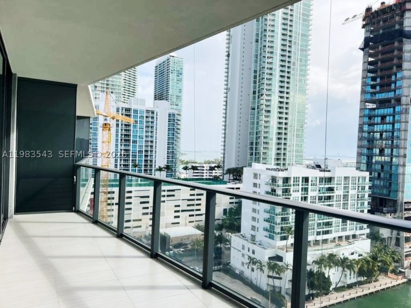 Condo for sale at Icon Bay 1407