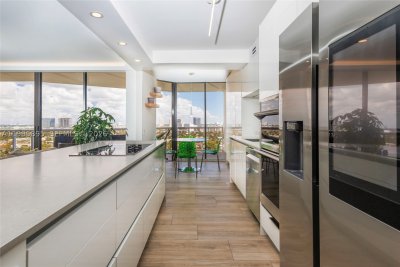 Comprar apartamento en Harborside 1701