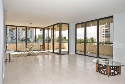 Comprar apartamento no Turnberry Towers 3d