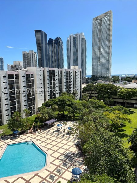 Alquiler de apartamento en Plaza of the Americas 902