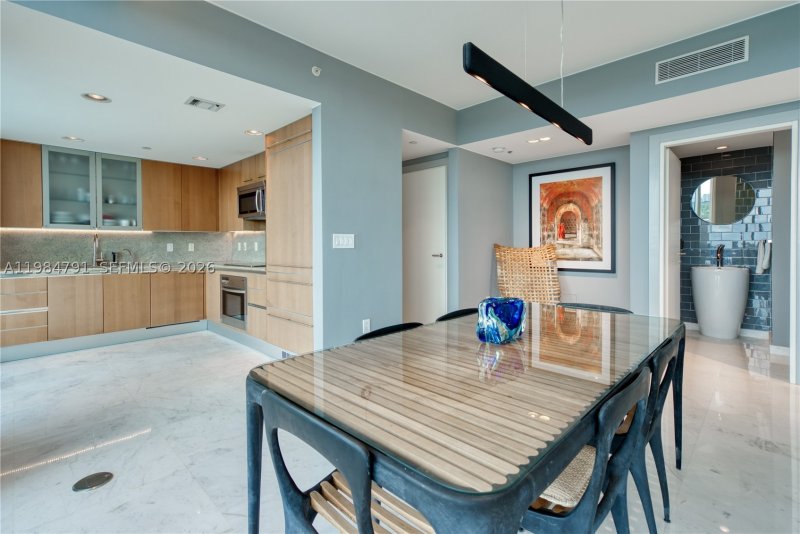 Comprar apartamento en Grovenor House 1408
