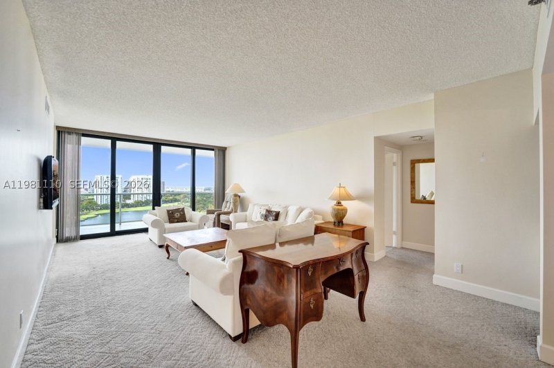 Condo for sale at Hamptons West 1703