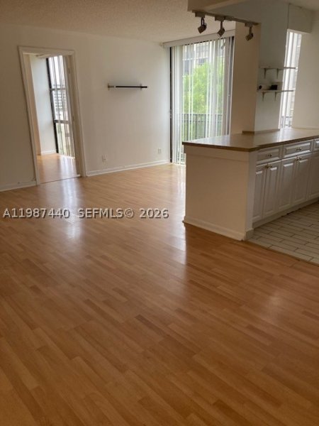 Apartment for rent at Plaza of the Americas 624