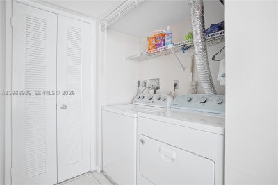 Aluguel de apartamento no Nine Island Avenue 2410
