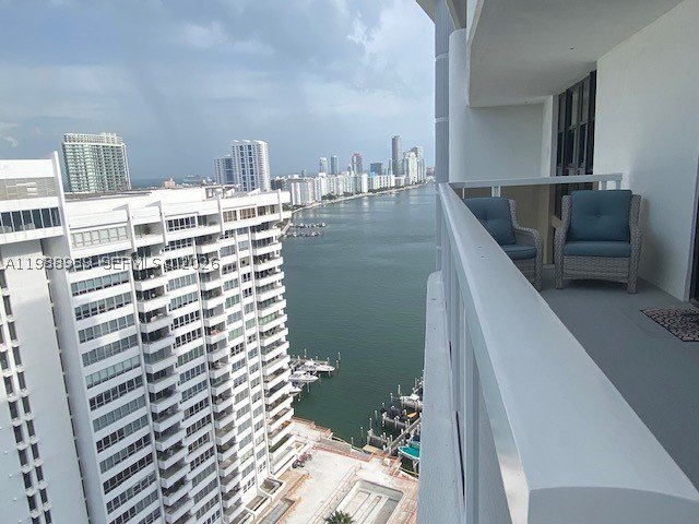 Apartment for rent at Nine Island Avenue 2410