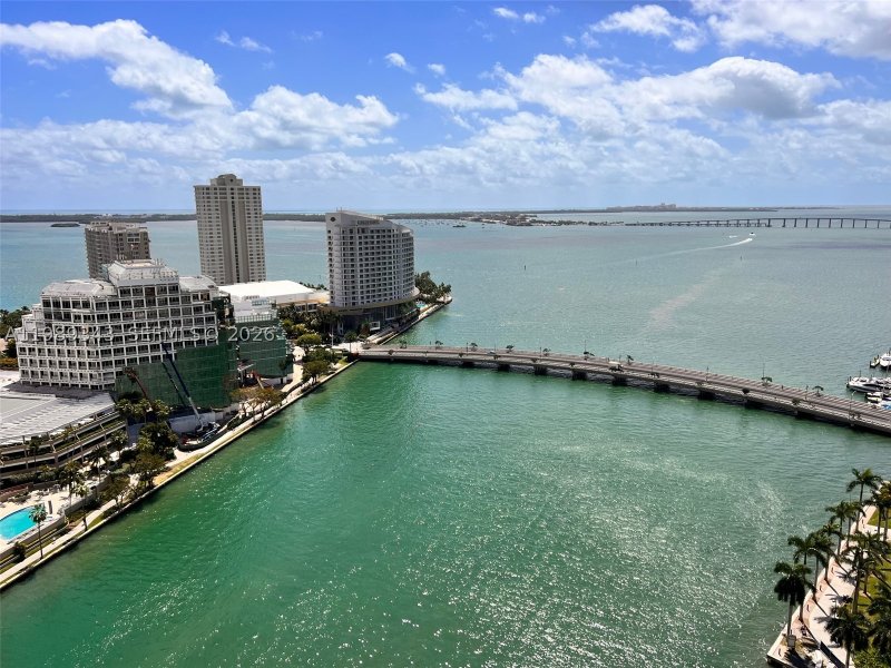 Comprar apartamento en Icon Brickell Tower II 2401