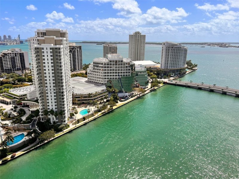 Comprar apartamento en Icon Brickell Tower II 2401