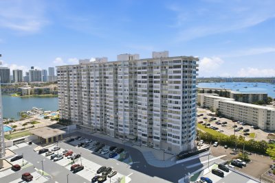 Comprar apartamento en Del Prado South Tower 1502