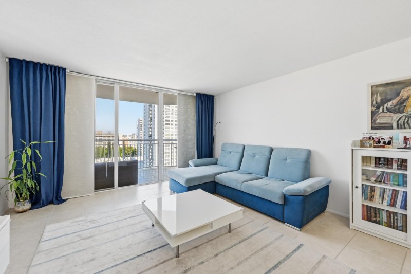 Comprar apartamento en Del Prado South Tower 1502