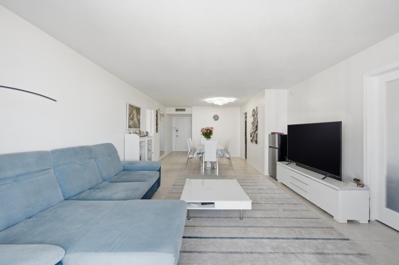 Comprar apartamento en Del Prado South Tower 1502