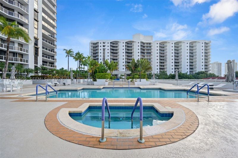 Condo for sale at Harbor Tower at Waterways 1204