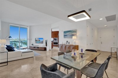 Comprar apartamento no Trump Tower One 805