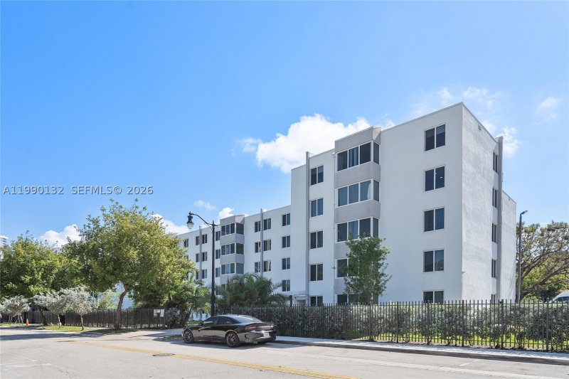 Condo for sale at Caribbean Breeze 456