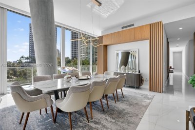 Comprar apartamento en Grove at Grand Bay 402S
