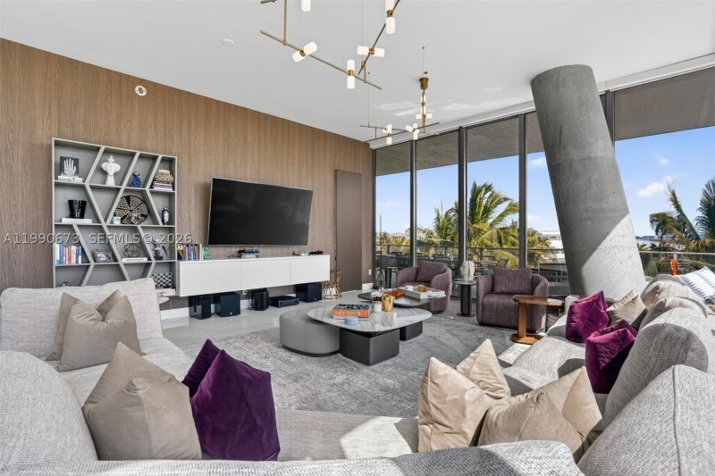 Comprar apartamento en Grove at Grand Bay 402S