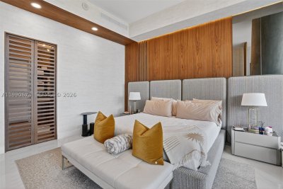 Comprar apartamento en Grove at Grand Bay 402S