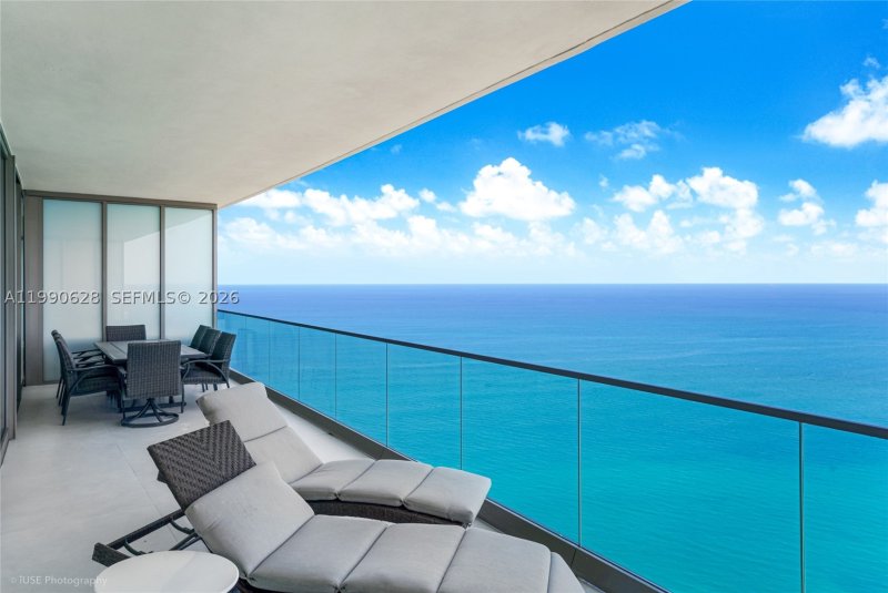 Condo for sale at Residences by Armani / Casa 5103