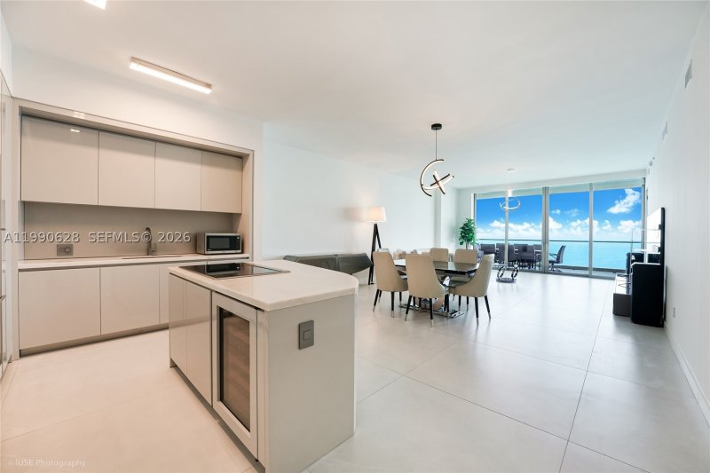 Condo for sale at Residences by Armani / Casa 5103