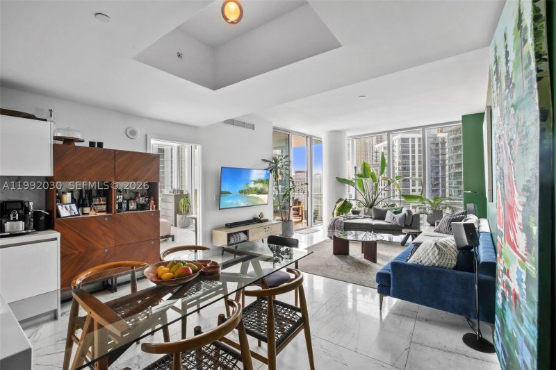 Condo for sale at Paramount Miami WorldCenter 3211