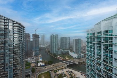 Comprar apartamento no 500 Brickell West Tower 4200