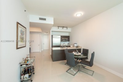 Comprar apartamento no 500 Brickell West Tower 4200