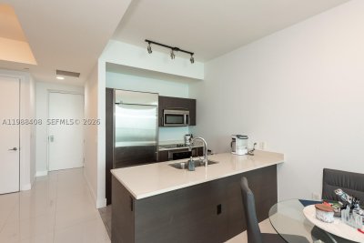 Comprar apartamento no 500 Brickell West Tower 4200