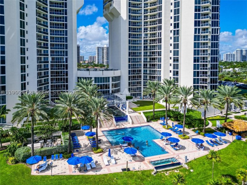 Condo for sale at Ocean One 304
