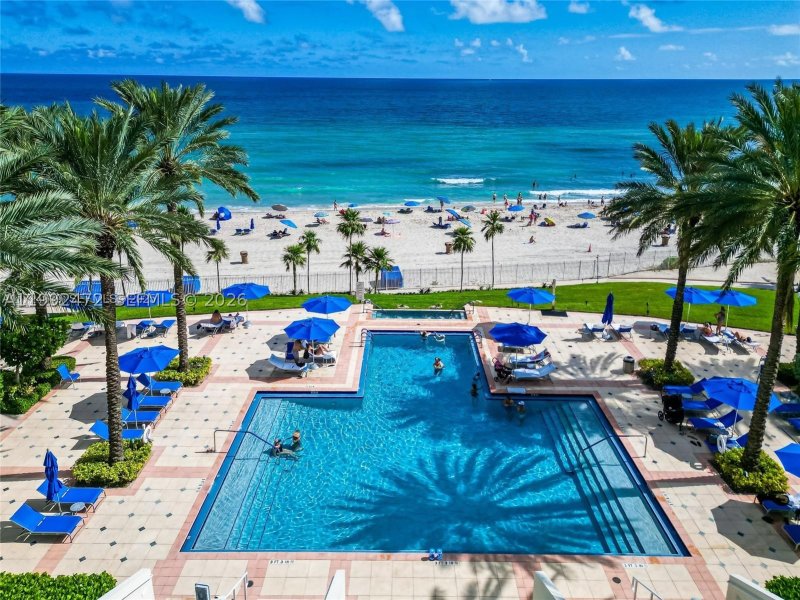 Condo for sale at Ocean One 304