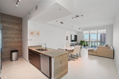 Comprar apartamento en The Plaza Tower I 4101