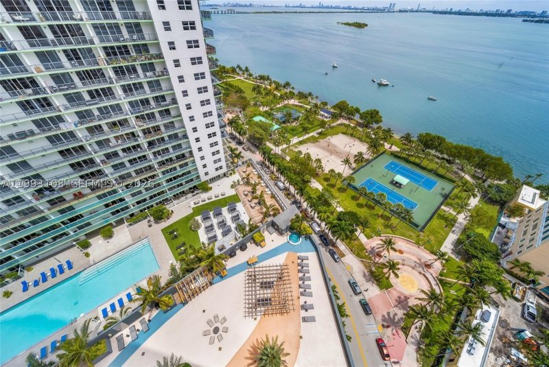 Apartment for rent at Opera Tower 2401