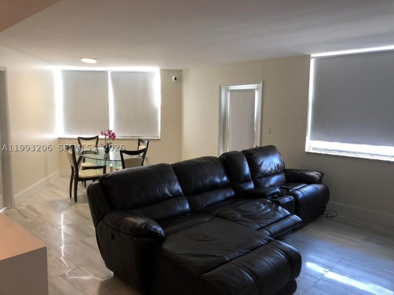 Condo for sale at Burleigh House 525