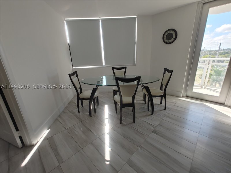 Condo for sale at Burleigh House 525