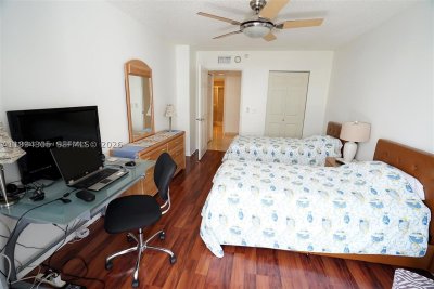 Aluguel de apartamento no Sands Pointe 601