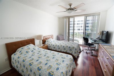 Aluguel de apartamento no Sands Pointe 601