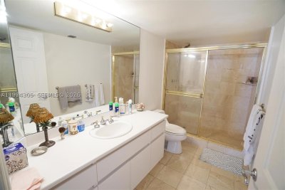 Aluguel de apartamento no Sands Pointe 601