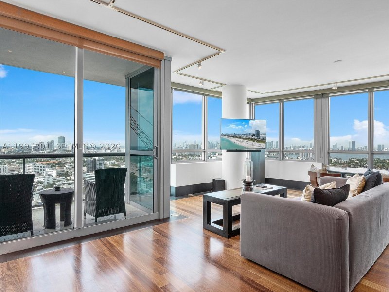 Apartment for rent at Setai 3302