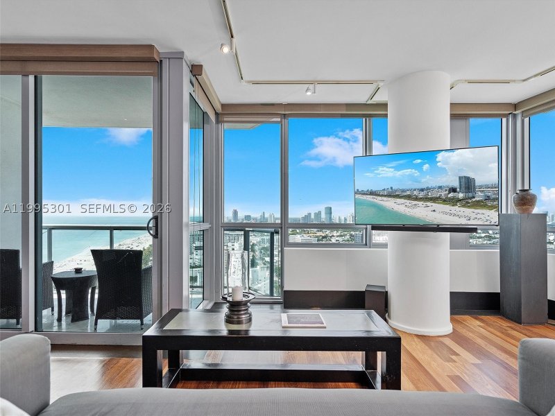 Apartment for rent at Setai 3302