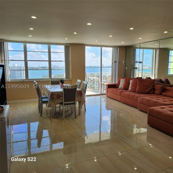 Condo for sale at Bayview Towers B1605