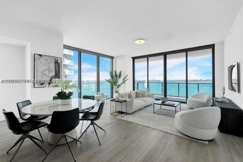 Condo for sale at Elysee Miami 1402
