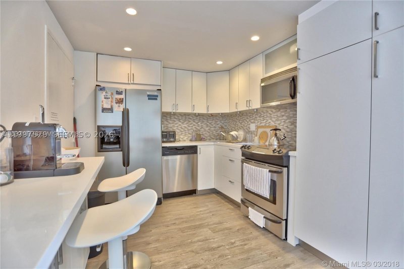 Apartment for rent at Oceanside Plaza 5F